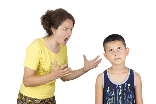 10 hành động tưởng có hại nhưng cha mẹ khôn ngoan không nên cấm con làm